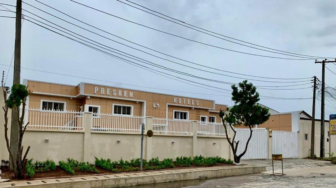 Hotel Presken Kuramo Waters Lagos Exteriér fotografie